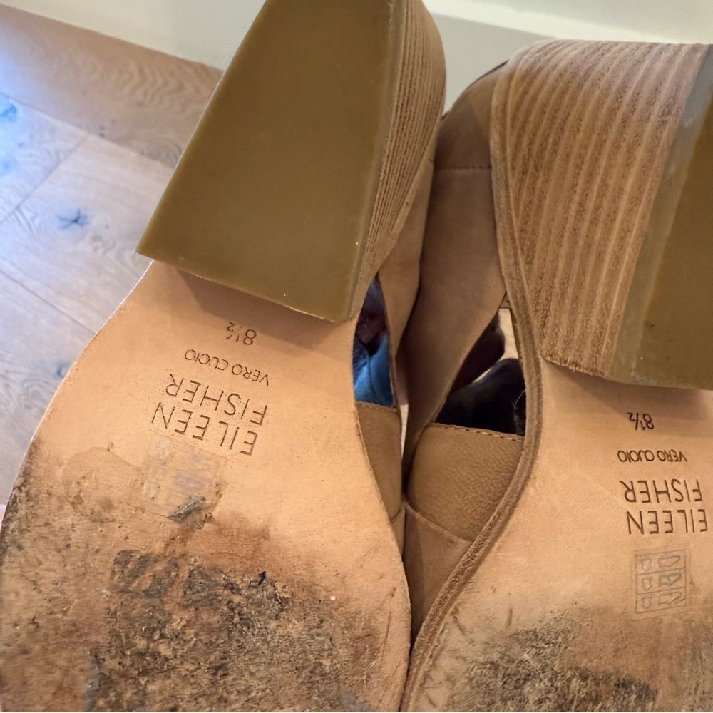 Eileen Fisher Jenkin's Zip Nubuck Beige Suede Boots 8.5 Minimalist Contemporary - Picture 6 of 9
